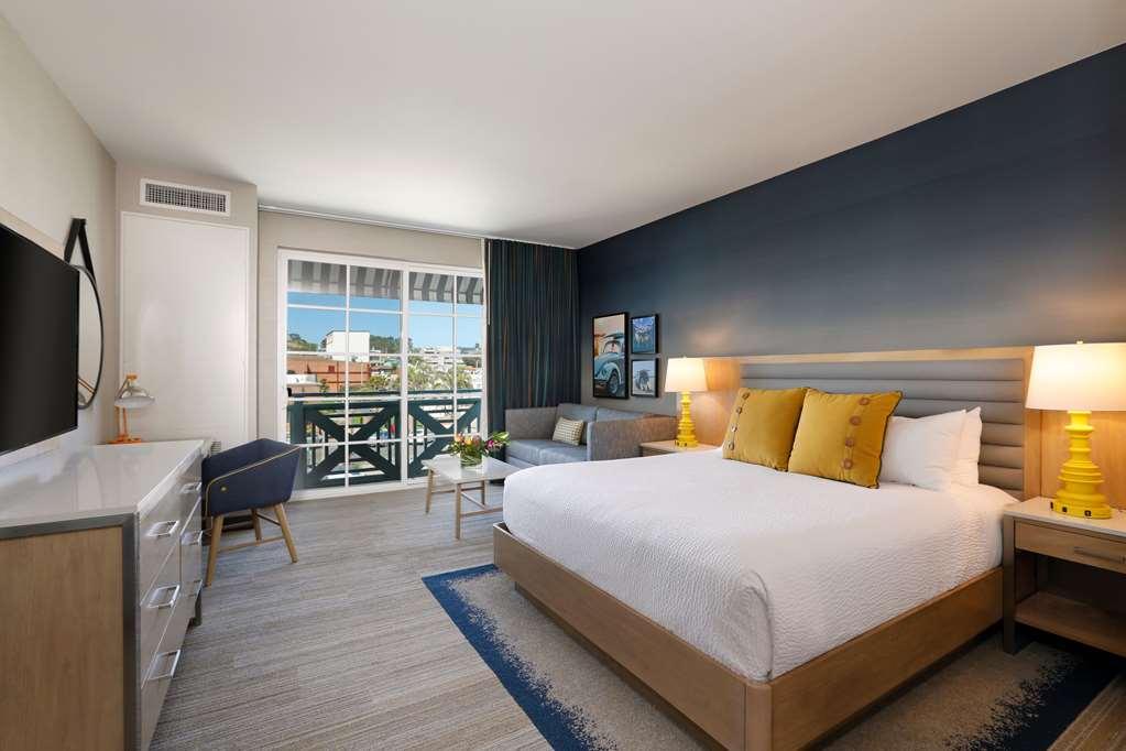 Hotel At The Pier Pismo Beach, Curio Collection By Hilton 4*