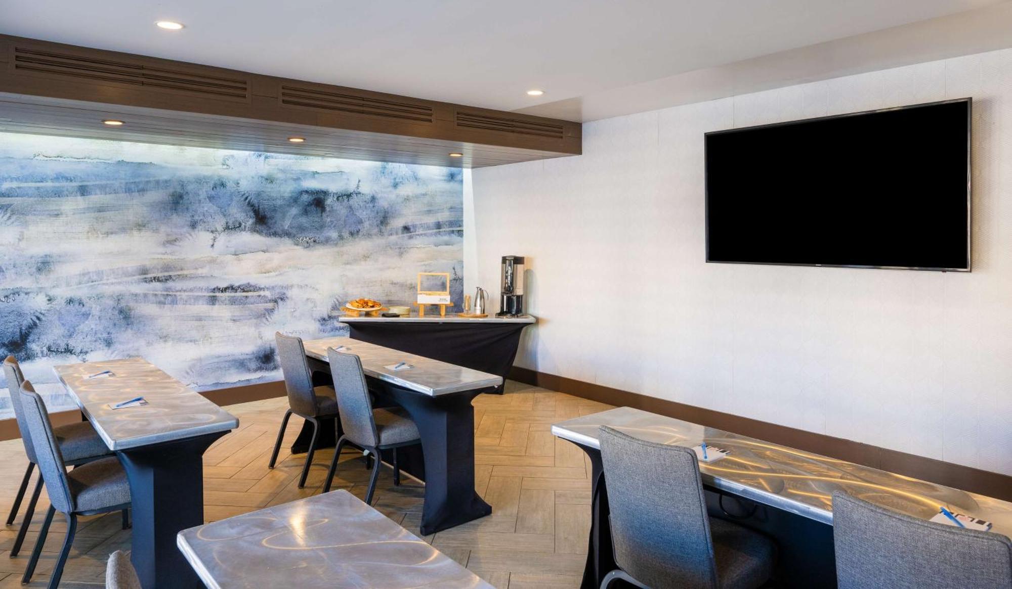 Hotel At The Pier Pismo Beach, Curio Collection By Hilton 4*