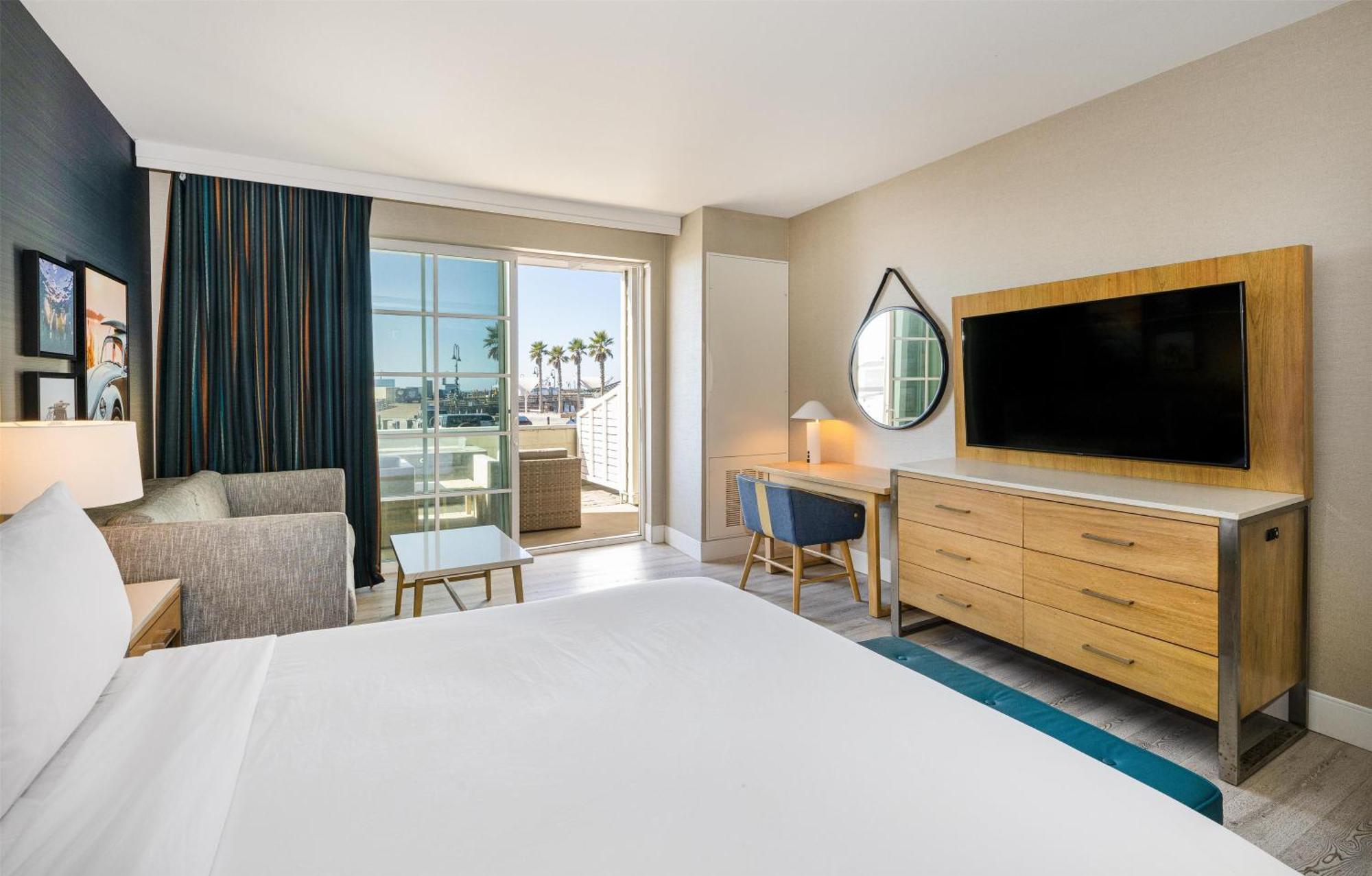 Hotel At The Pier Pismo Beach, Curio Collection By Hilton Pismo Beach