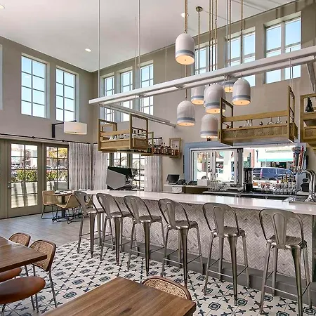 Inn At The Pier Pismo Beach, Curio Collection By Hilton 