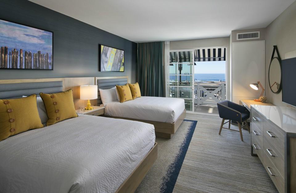 At The Pier Pismo Beach, Curio Collection By Hilton