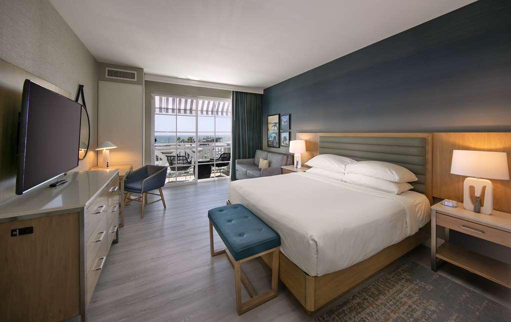 Hotel At The Pier Pismo Beach, Curio Collection By Hilton 4*