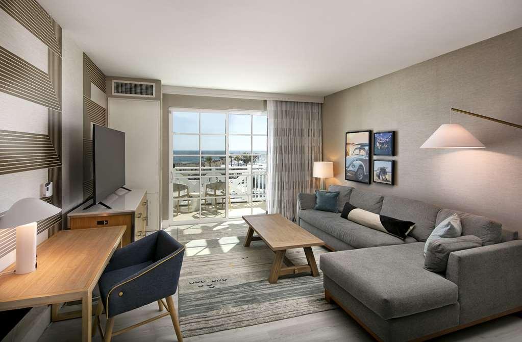 Hotel At The Pier Pismo Beach, Curio Collection By Hilton Pismo Beach