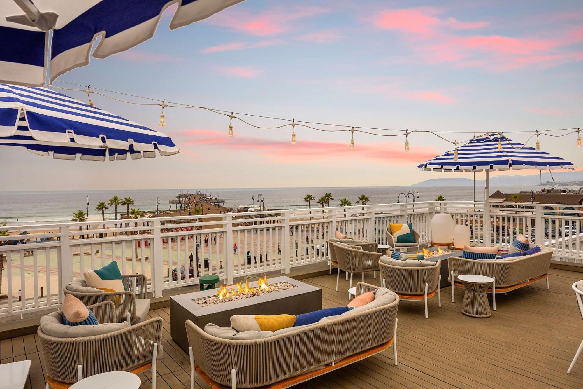 Hotel At The Pier Pismo Beach, Curio Collection By Hilton