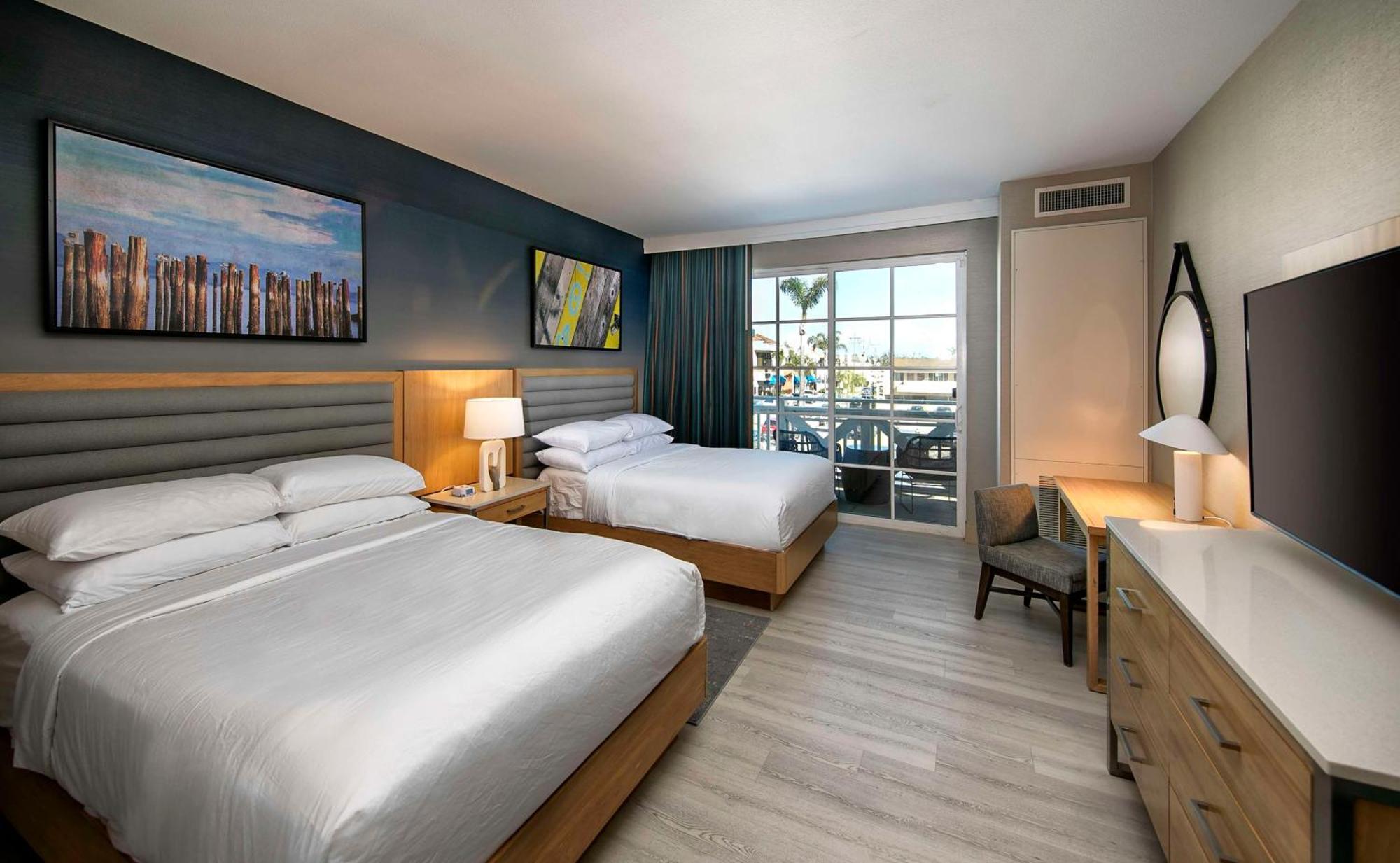 Hotel At The Pier Pismo Beach, Curio Collection By Hilton 4*
