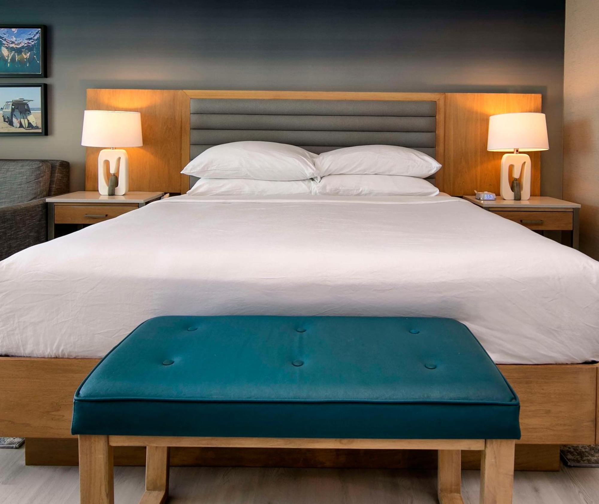 Hotel At The Pier Pismo Beach, Curio Collection By Hilton 4*