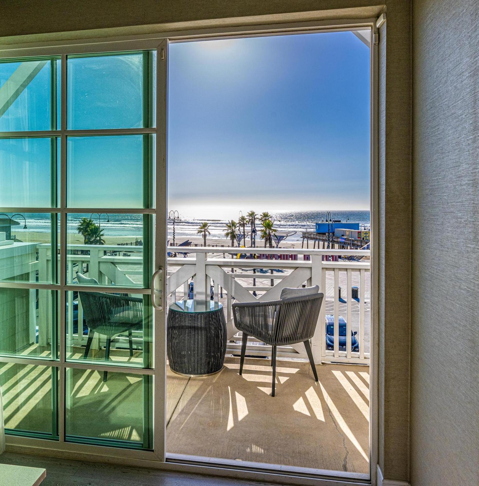 Hotel At The Pier Pismo Beach, Curio Collection By Hilton 4*